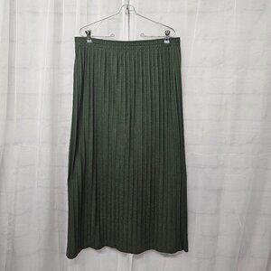 Simply Great By Weekenders Olive Green Pleated Maxi Skirt Boho Minimalist 34"